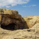 ...sono stati rinvenuti i sepolcreti di alcune trib� primitive risalenti al IV millennio a.C.